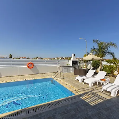 Villa Crystal Blue 16