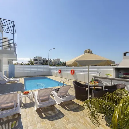 Villa Crystal Blue 16